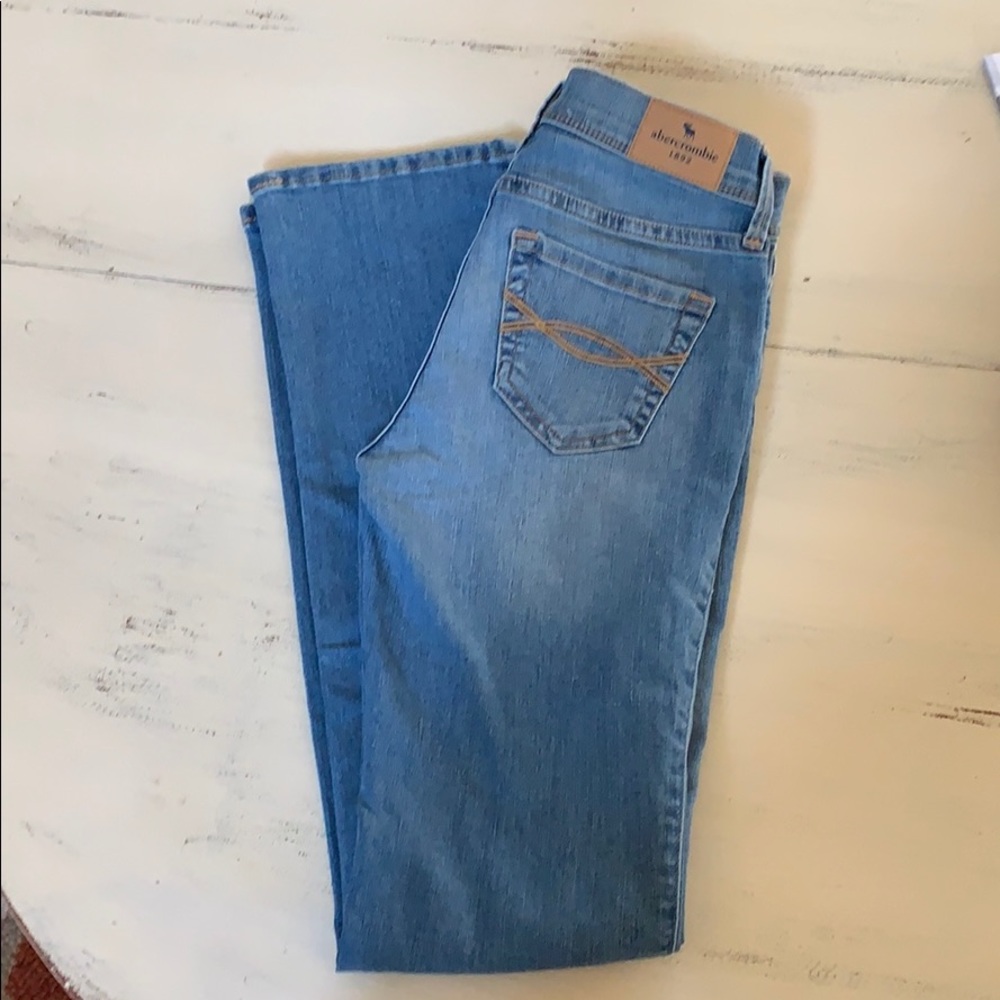 NWT Abercrombie kids straight jeans 💕 make offer